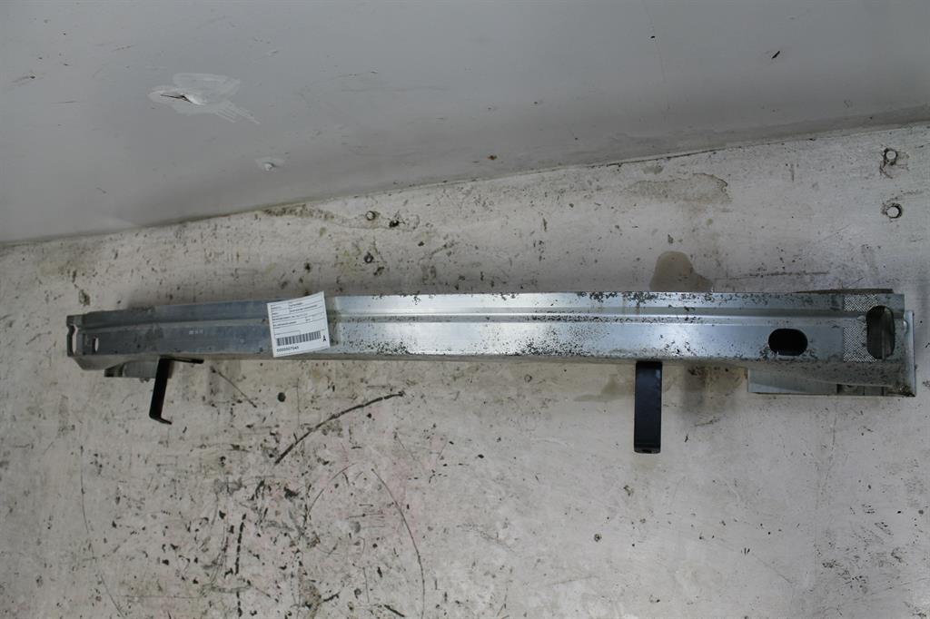 2014 Nissan Pathfinder R/Bar Bracket/Reinfo View Auto part R/Bar Bracket/Reinfo Nissan Pathfinder 2014
