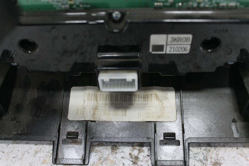2014 Nissan Pathfinder Heater/Ac Controls View Auto part Heater/Ac Controls Nissan Pathfinder 2014