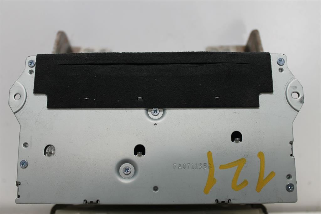 View Auto part Radio/Cd/Dvd/Sat/Tv Nissan Pathfinder 2014