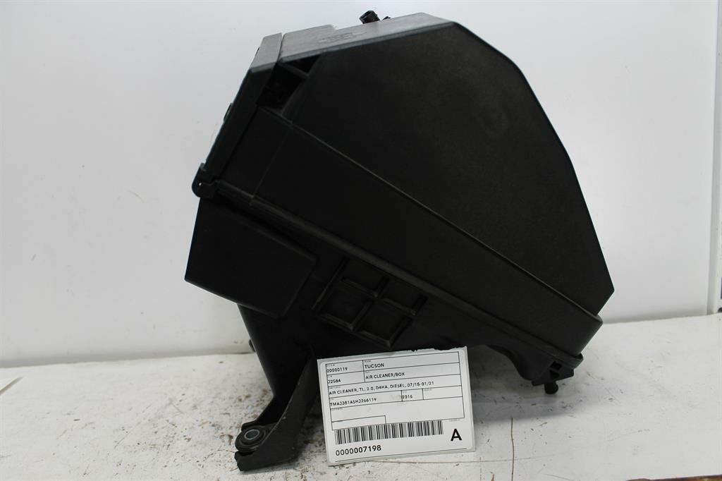 2016 Hyundai Tucson Air Cleaner/Box View Auto part Air Cleaner/Box Hyundai Tucson 2016