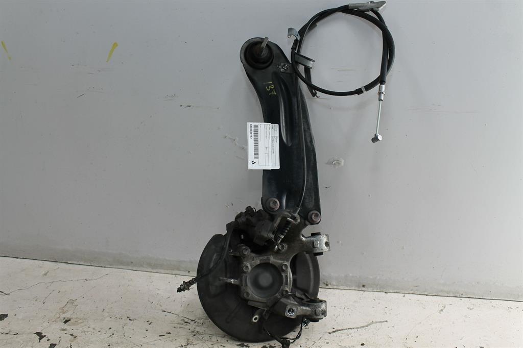 View Auto part Left Rear Hub Assembly Suzuki Kizashi 2011