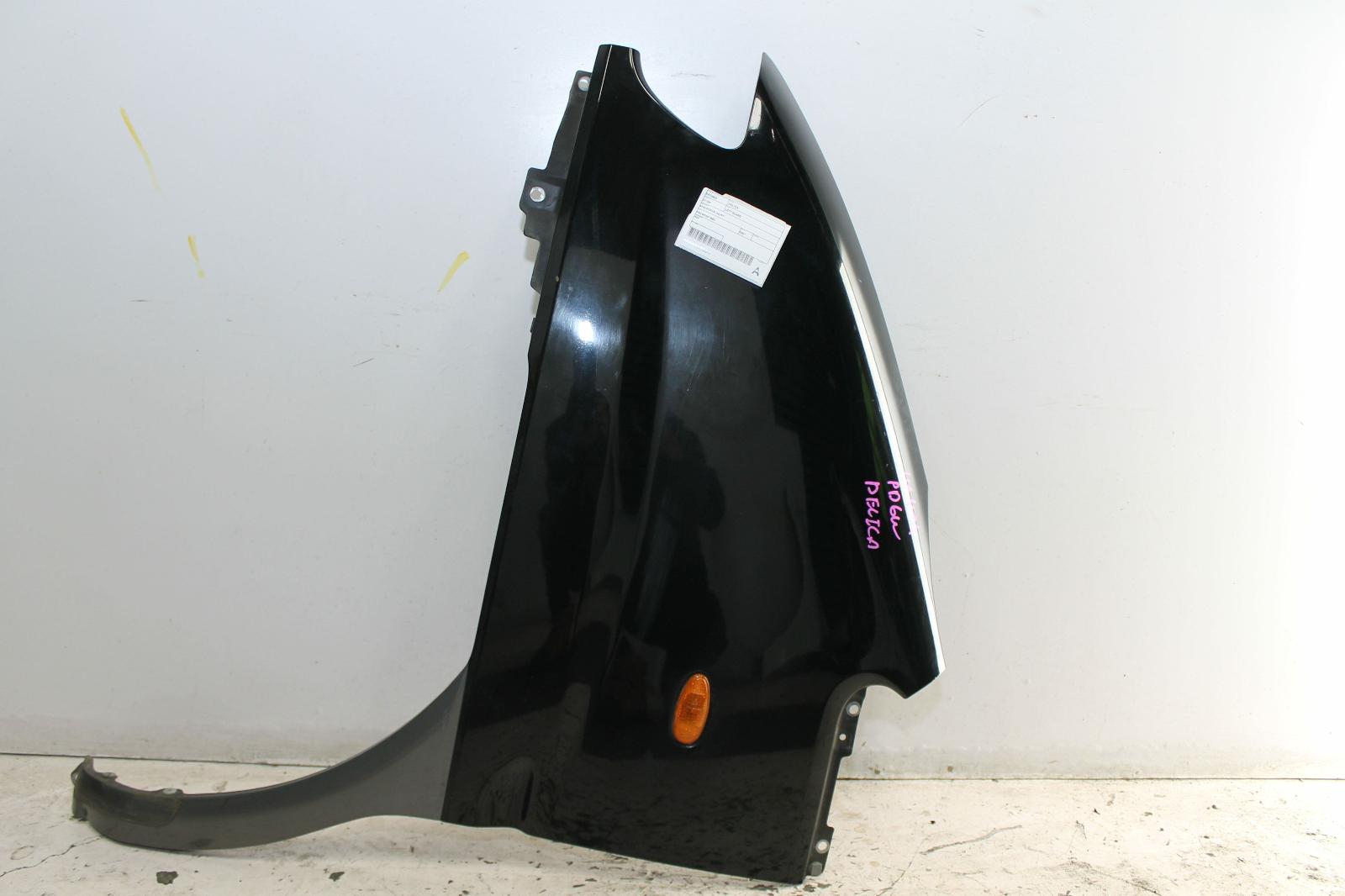 2000 Mitsubishi Delica Left Guard View Auto part Left Guard Mitsubishi Delica 2000