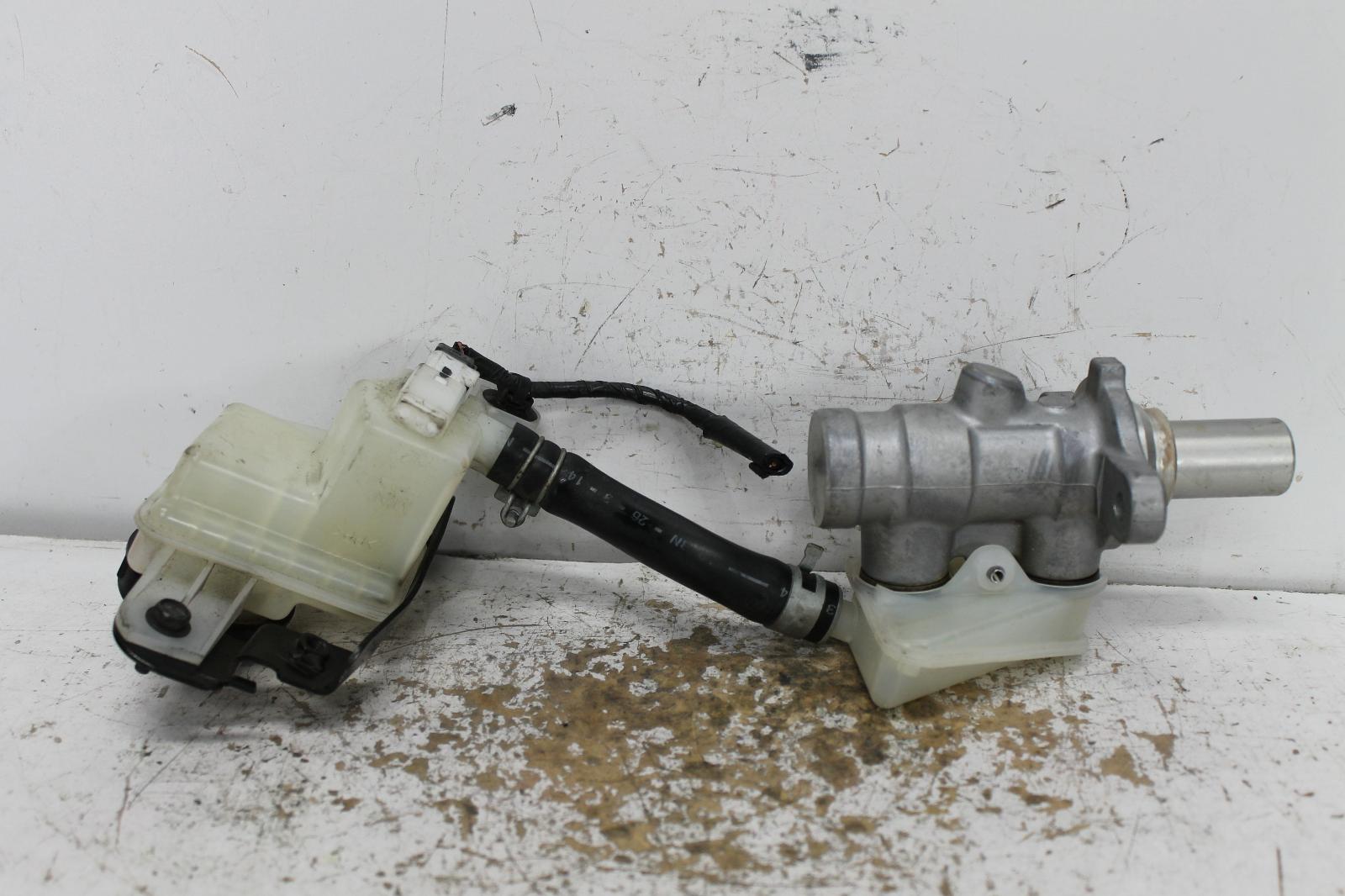 View Auto part Master Cylinder Nissan Altima 2014