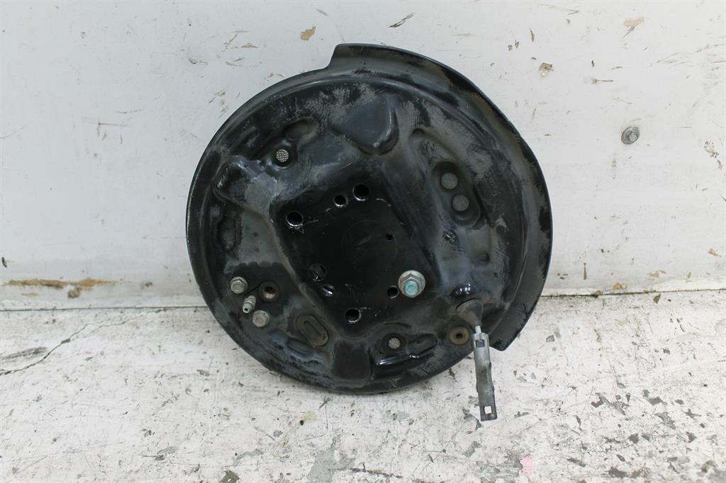 View Auto part Right Rear Hub Assembly Mazda 2 2012