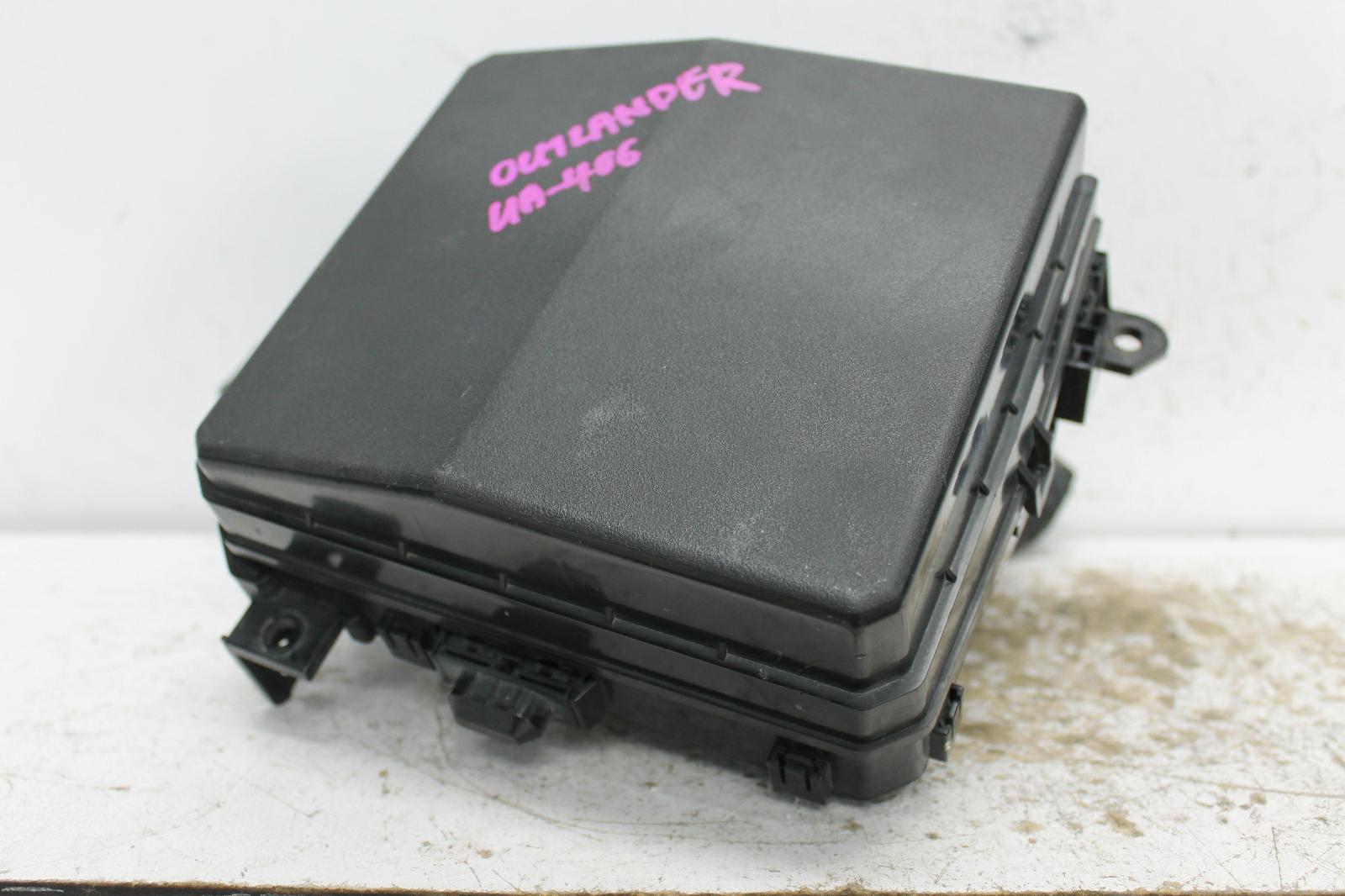 View Auto part Fuse Box Mitsubishi Outlander 2006