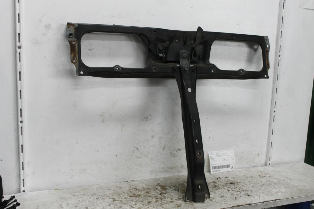 View Auto part Radiator Support Mitsubishi Delica 2000