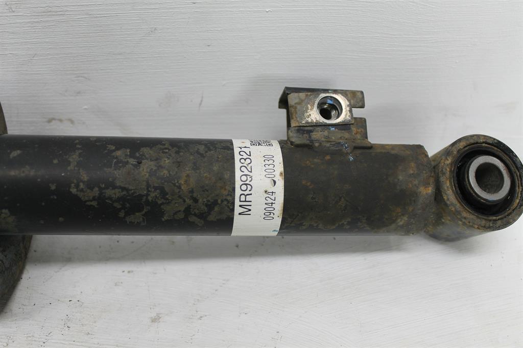 View Auto part Left Front Strut Mitsubishi Triton 2009