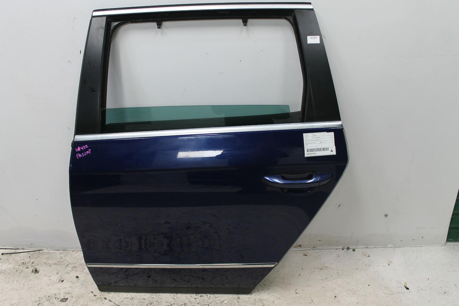 2006 Volkswagen Passat Left Rear Door/Sliding View Auto part Left Rear Door/Sliding Volkswagen Passat 2006