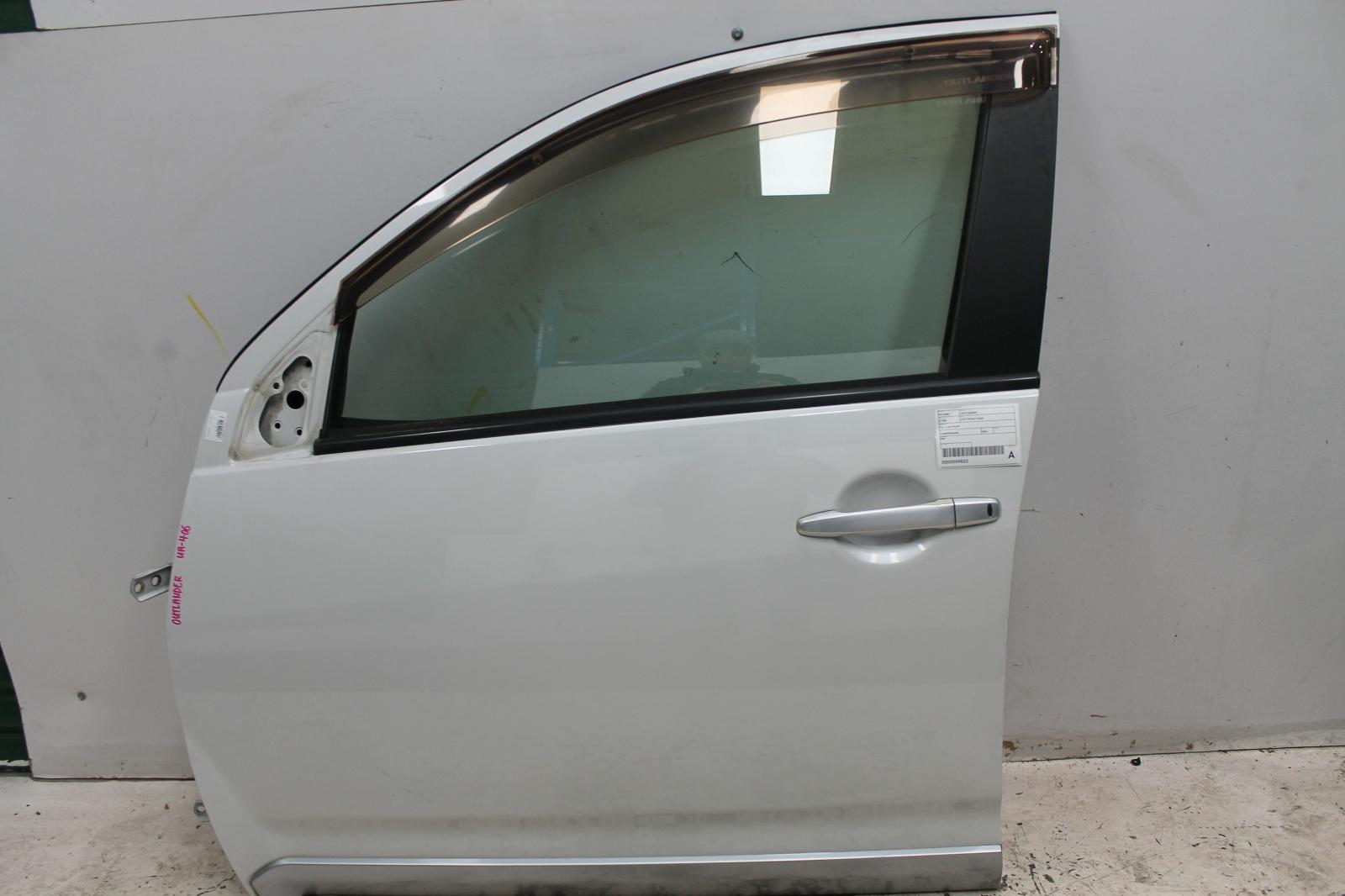 View Auto part Left Front Door Mitsubishi Outlander 2006