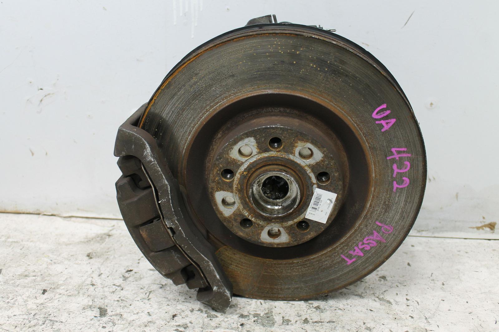 2006 Volkswagen Passat Left Front Hub Assembly View Auto part Left Front Hub Assembly Volkswagen Passat 2006