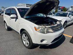 View Auto part Left Front Door Mitsubishi Outlander 2006