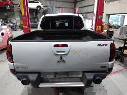 View Auto part Transfer Case Mitsubishi Triton 2009