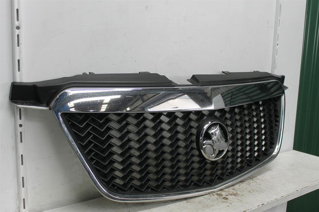 2011 Holden Barina Grille View Auto part Grille Holden Barina 2011