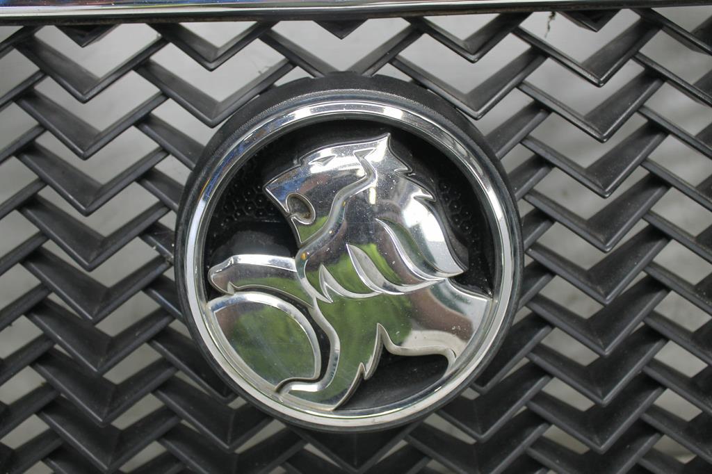 2011 Holden Barina Grille View Auto part Grille Holden Barina 2011