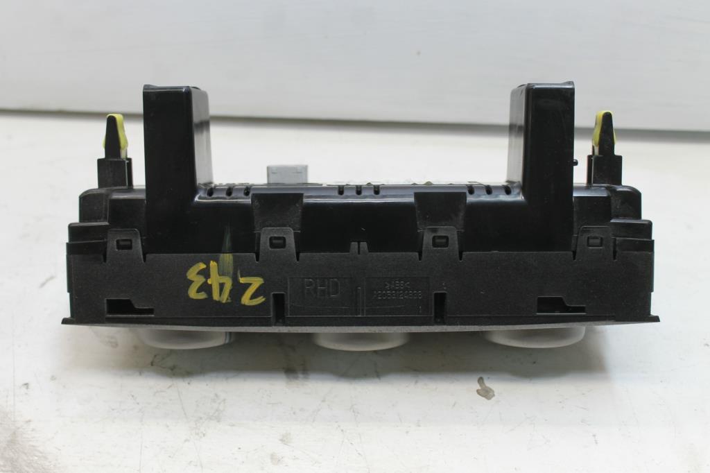 2009 Toyota Camry Heater/Ac Controls View Auto part Heater/Ac Controls Toyota Camry 2009