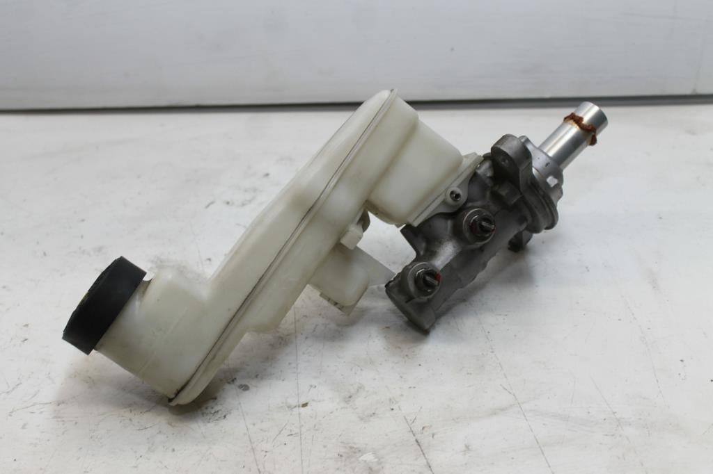 2009 Toyota Camry Master Cylinder View Auto part Master Cylinder Toyota Camry 2009