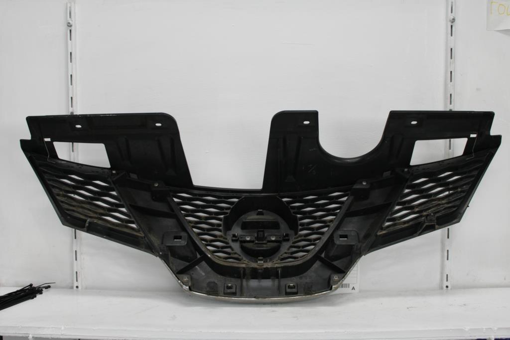 View Auto part Grille Nissan Xtrail 2015