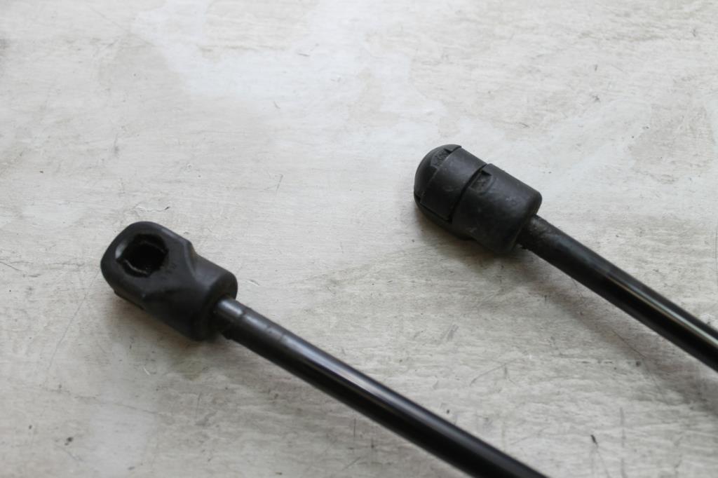 View Auto part Bonnet Hinge/Strut Great Wall Cannon Ute 2022