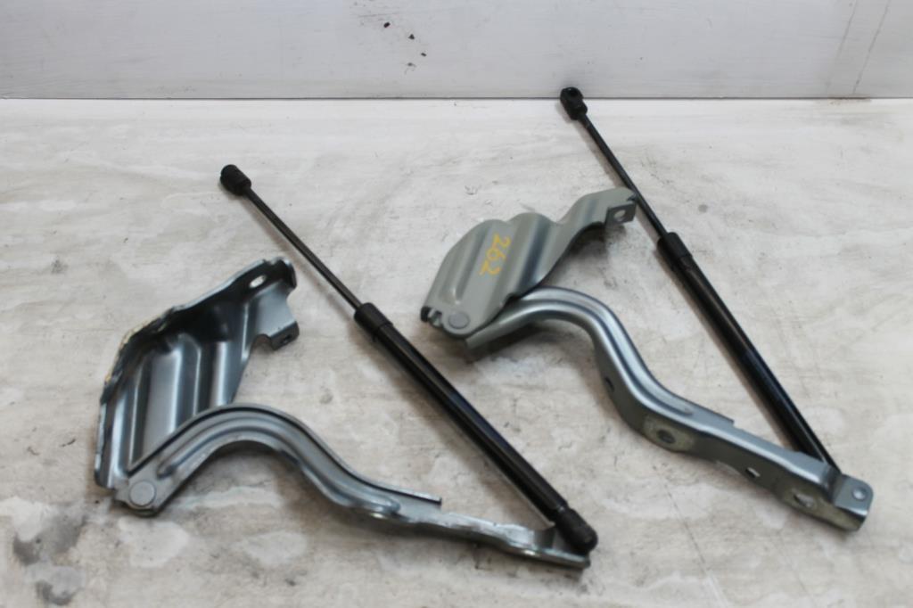 View Auto part Bonnet Hinge/Strut Great Wall Cannon Ute 2022