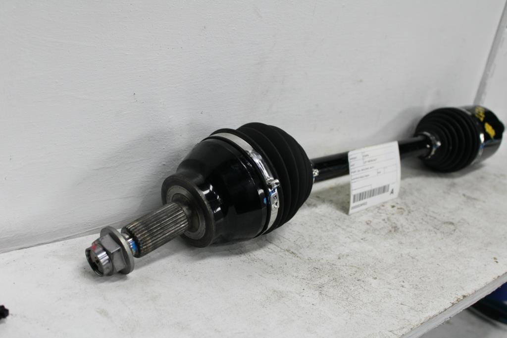 View Auto part Left Driveshaft Hyundai Staria 2024