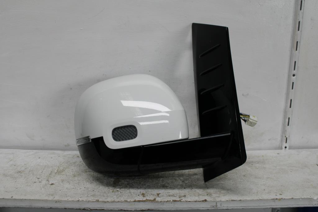 View Auto part Right Door Mirror Hyundai Staria 2024