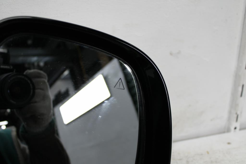 View Auto part Right Door Mirror Hyundai Staria 2024
