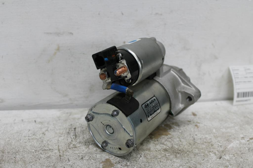 View Auto part Starter Hyundai Staria 2024