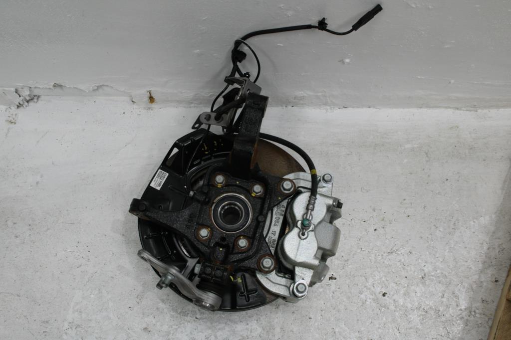 2024 Hyundai Staria Left Front Hub Assembly View Auto part Left Front Hub Assembly Hyundai Staria 2024