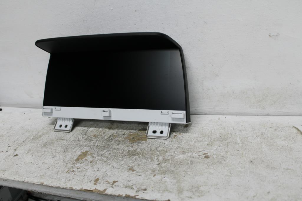View Auto part Instrument Cluster Hyundai Staria 2024