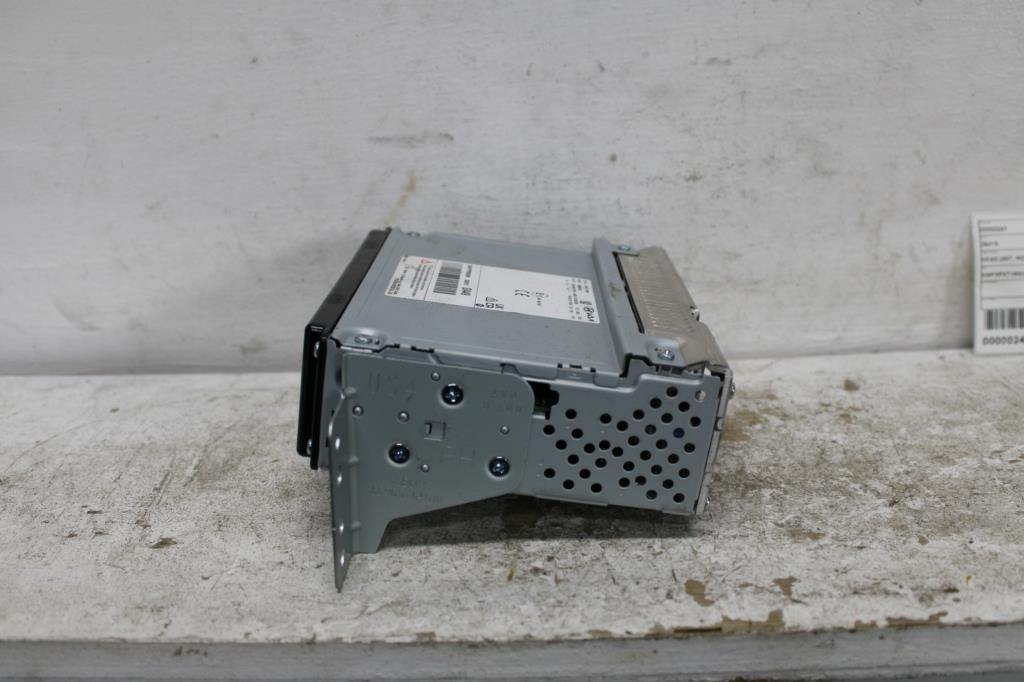 View Auto part Radio/Cd/Dvd/Sat/Tv Hyundai Staria 2024