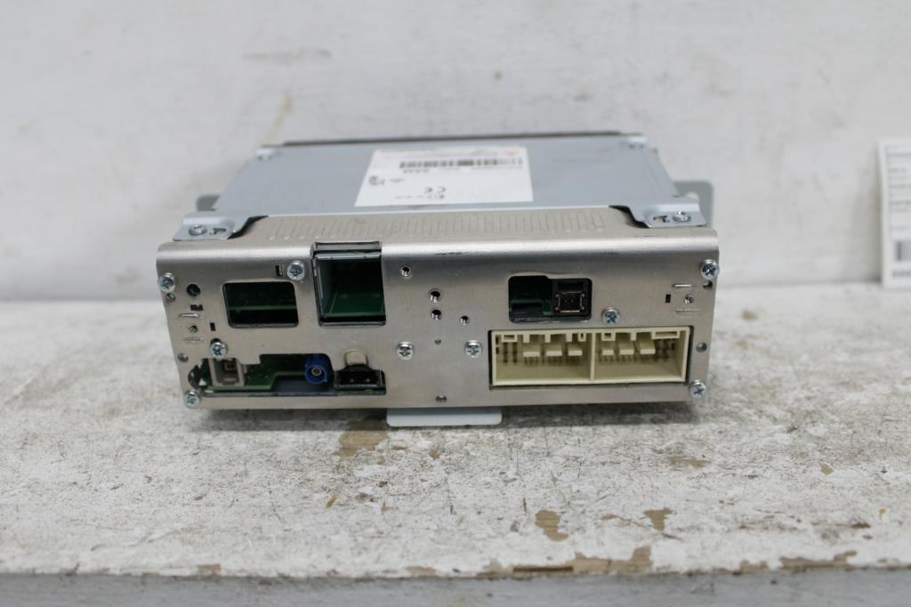 View Auto part Radio/Cd/Dvd/Sat/Tv Hyundai Staria 2024
