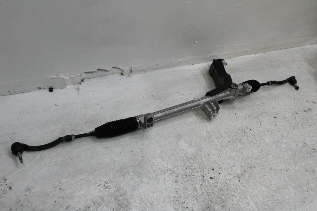 View Auto part Steering Box/Rack Hyundai Staria 2024