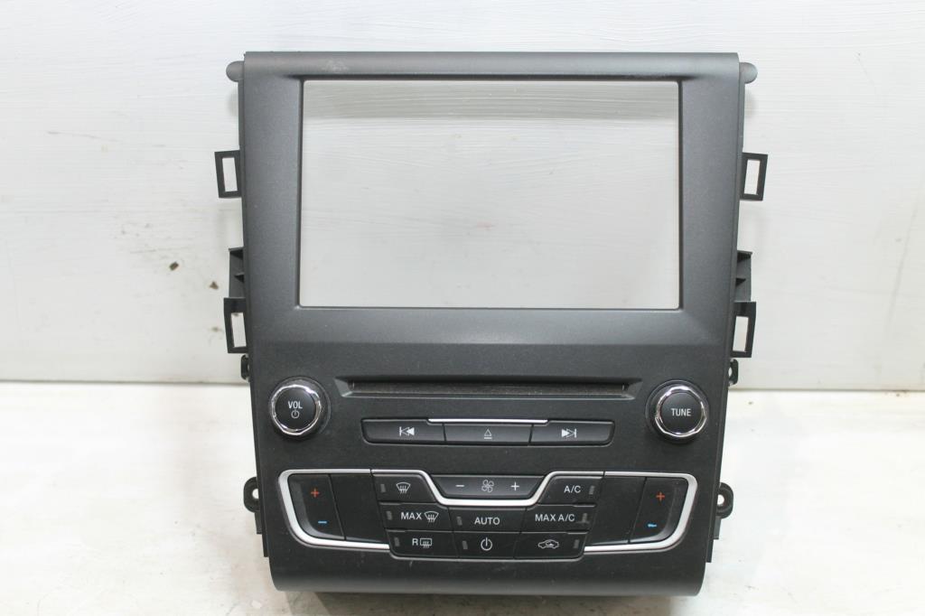 2015 Ford Mondeo Radio/Cd/Dvd/Sat/Tv View Auto part Radio/Cd/Dvd/Sat/Tv Ford Mondeo 2015