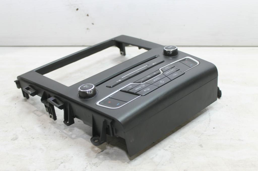 2015 Ford Mondeo Radio/Cd/Dvd/Sat/Tv View Auto part Radio/Cd/Dvd/Sat/Tv Ford Mondeo 2015