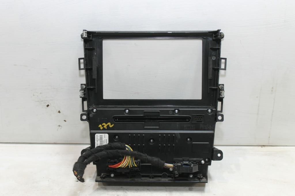 2015 Ford Mondeo Radio/Cd/Dvd/Sat/Tv View Auto part Radio/Cd/Dvd/Sat/Tv Ford Mondeo 2015