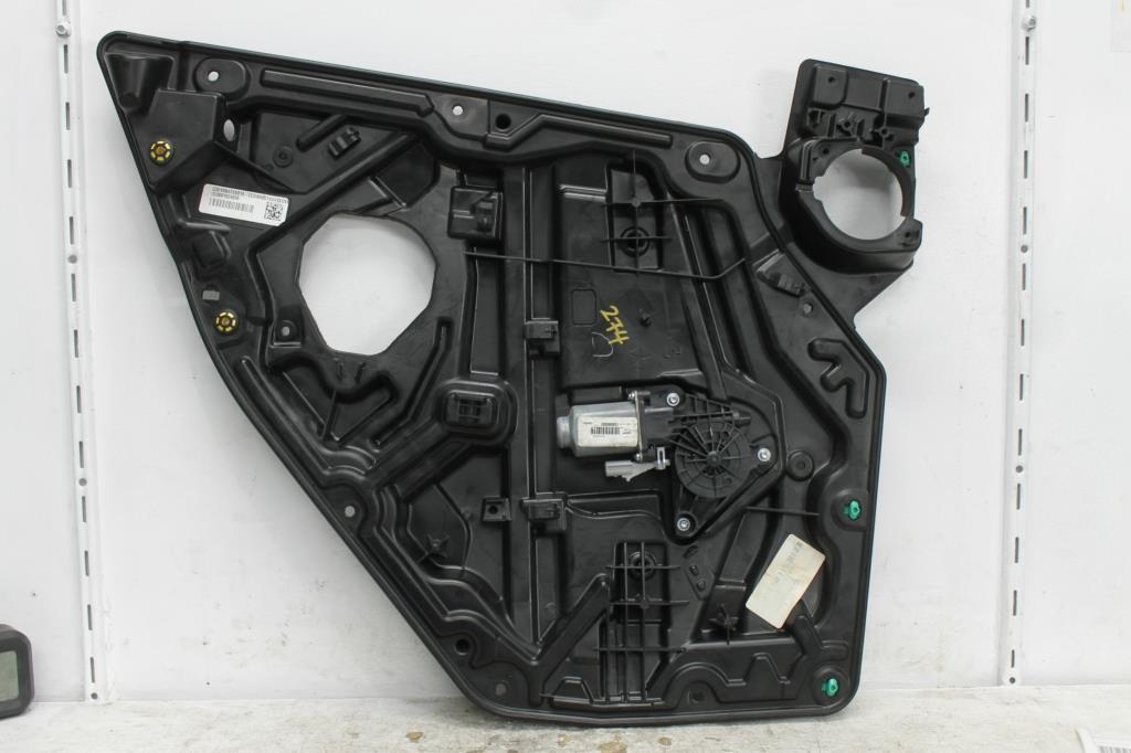 View Auto part Left Rear Wnd Reg/Motor Chrysler 300c 2012