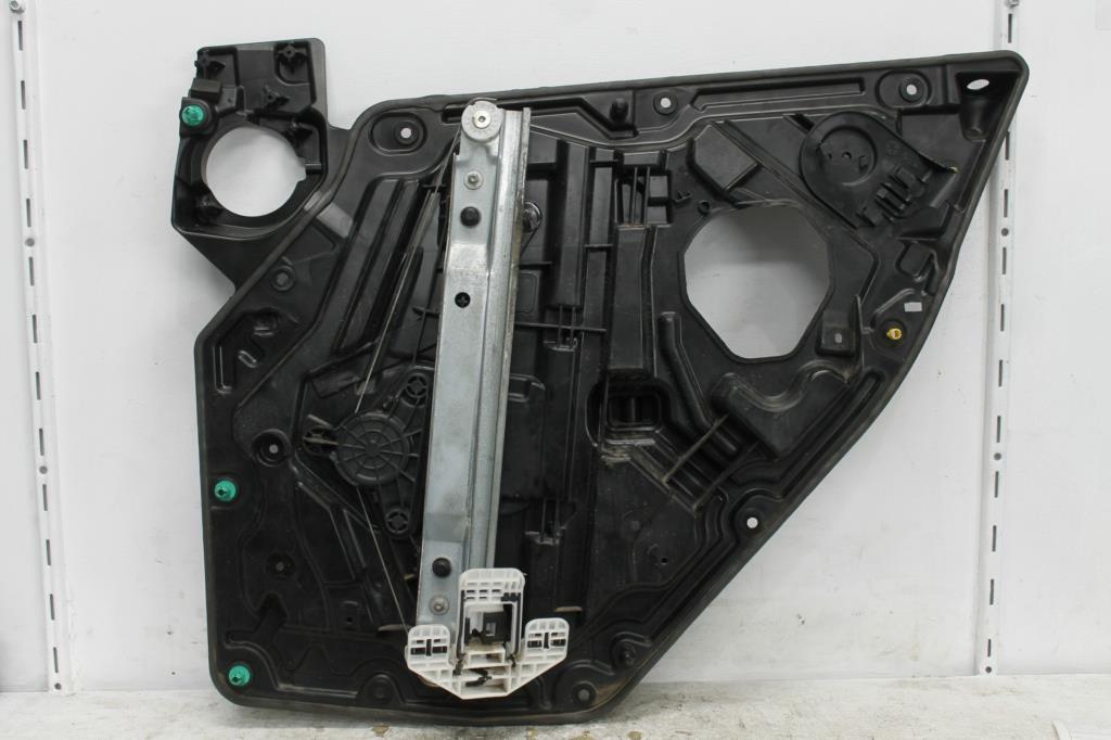 View Auto part Left Rear Wnd Reg/Motor Chrysler 300c 2012