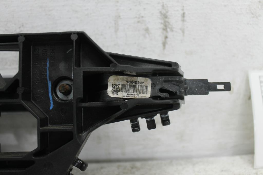 View Auto part Door Handle Chrysler 300c 2012