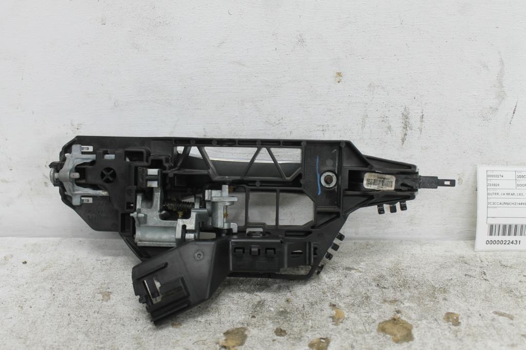 View Auto part Door Handle Chrysler 300c 2012