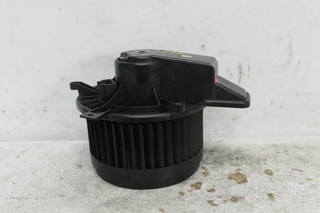 View Auto part Heater Fan Motor Chrysler 300c 2012