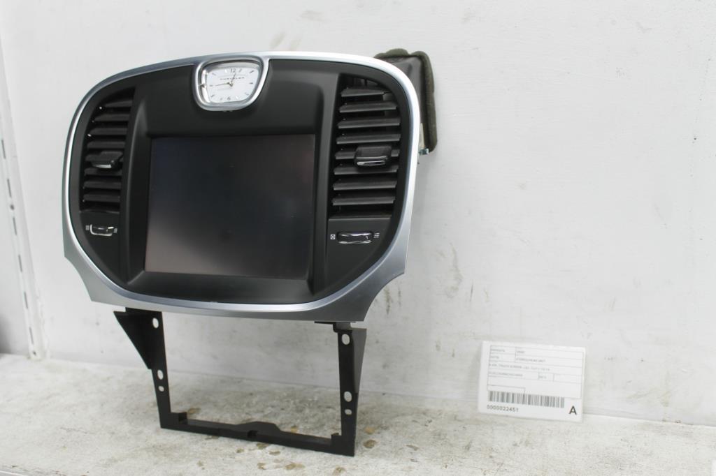View Auto part Radio/Cd/Dvd/Sat/Tv Chrysler 300c 2012