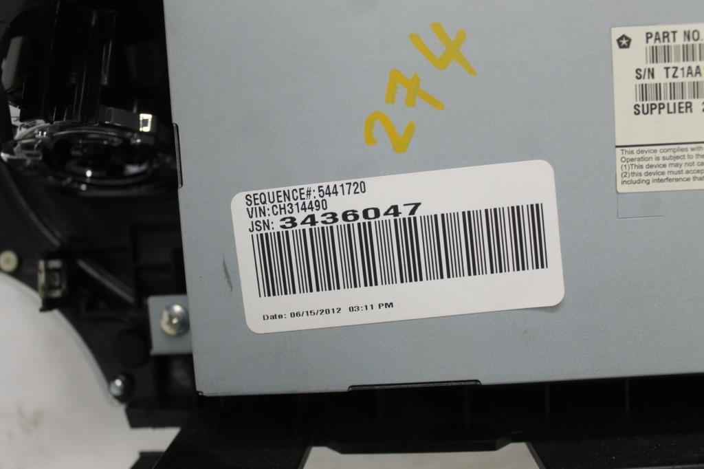 View Auto part Radio/Cd/Dvd/Sat/Tv Chrysler 300c 2012