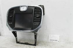 View Auto part Radio/Cd/Dvd/Sat/Tv Chrysler 300c 2012