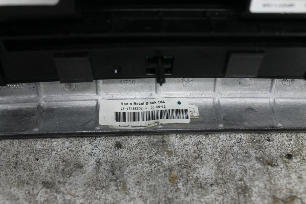 2012 Chrysler 300c Heater/Ac Controls View Auto part Heater/Ac Controls Chrysler 300c 2012