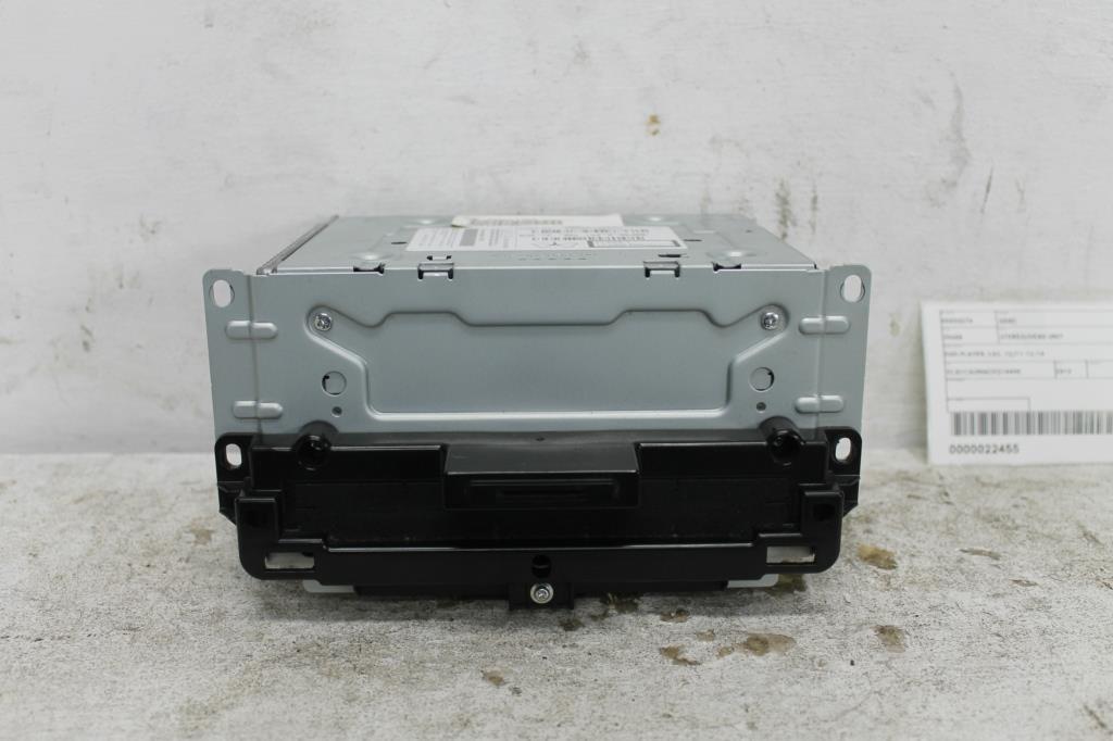 View Auto part Radio/Cd/Dvd/Sat/Tv Chrysler 300c 2012