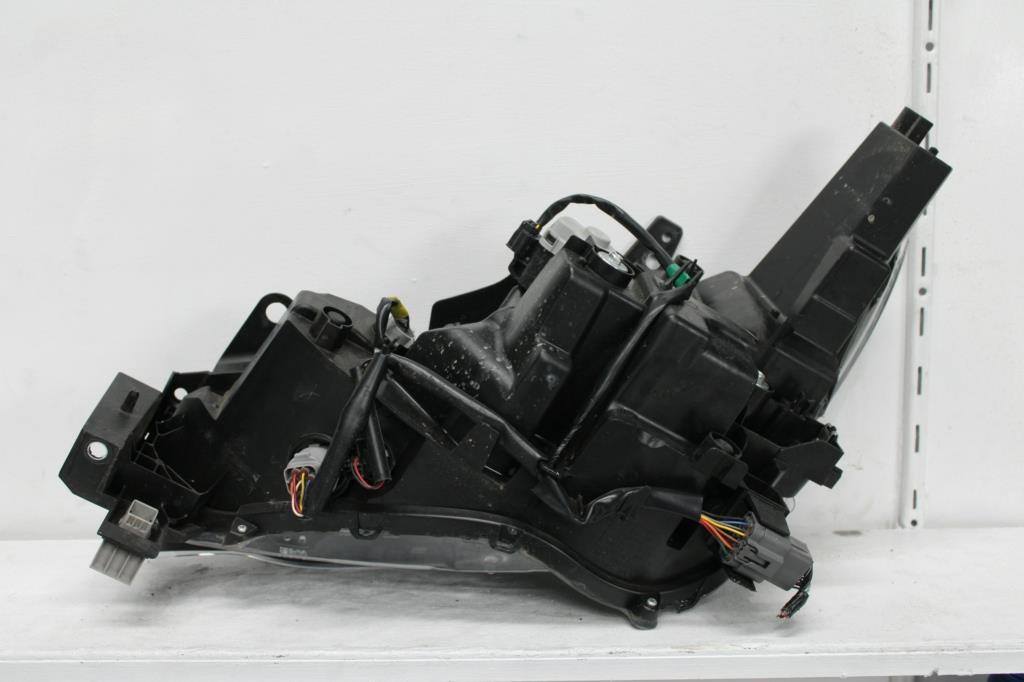 View Auto part Right Headlamp Mazda Cx5 2019