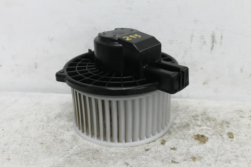 View Auto part Heater Fan Motor Mazda Cx5 2019