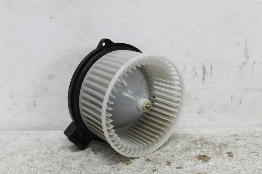 View Auto part Heater Fan Motor Mazda Cx5 2019