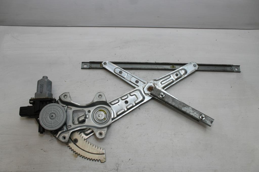 View Auto part Right Front Window Reg/Motor Mitsubishi Outlander 2014