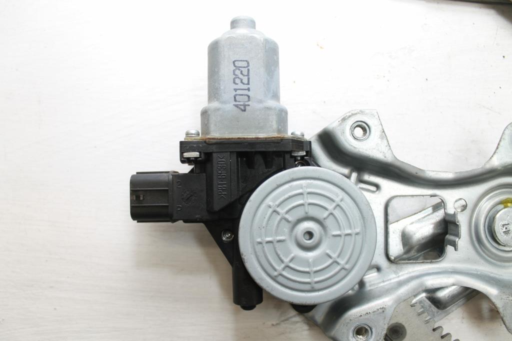 View Auto part Right Front Window Reg/Motor Mitsubishi Outlander 2014